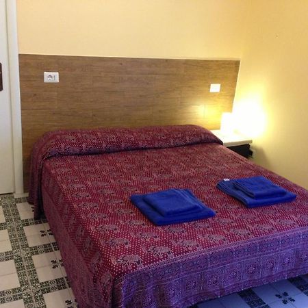 Ottimista Hotel Roma Ngoại thất bức ảnh